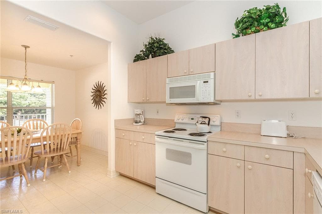 1025 Tarpon Cove DR 203-7