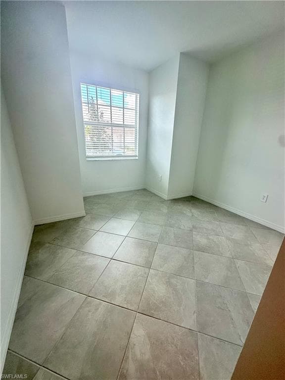 20610 Hazelnut CT 1511-27