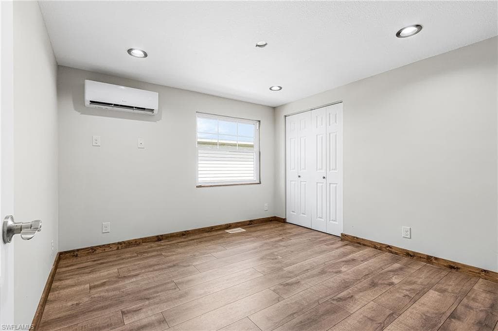 161 W Hampton DR, FORT MYERS FL 33908-18