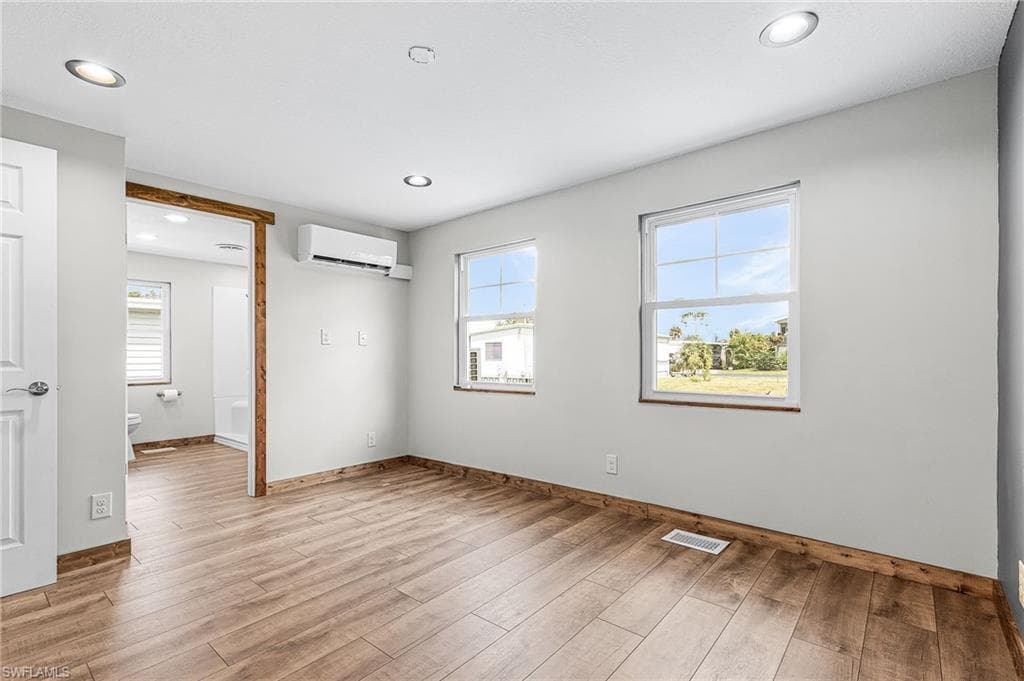 161 W Hampton DR, FORT MYERS FL 33908-20