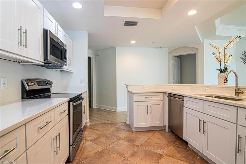 2743 1st ST # 406, FORT MYERS FL 33916-12