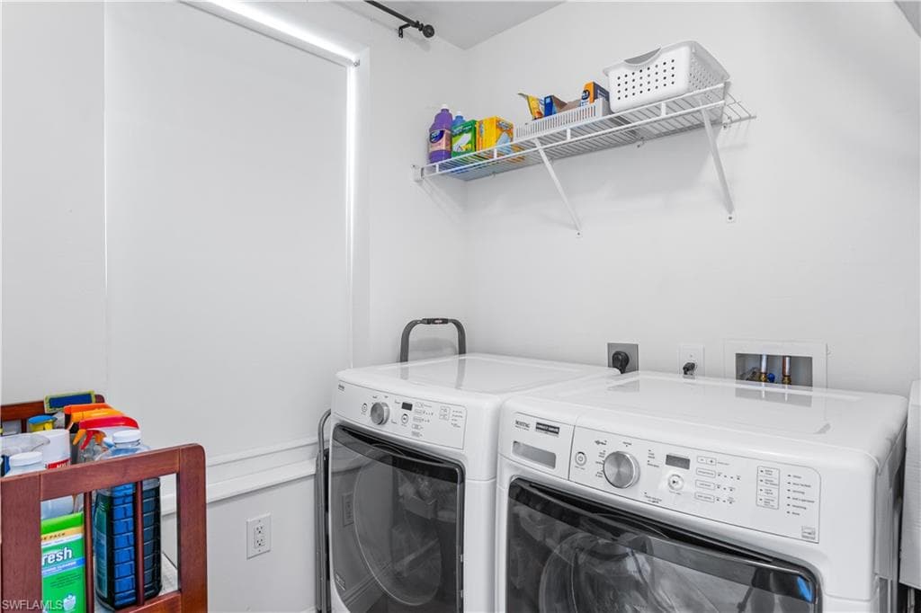 2743 1st ST # 406, FORT MYERS FL 33916-28