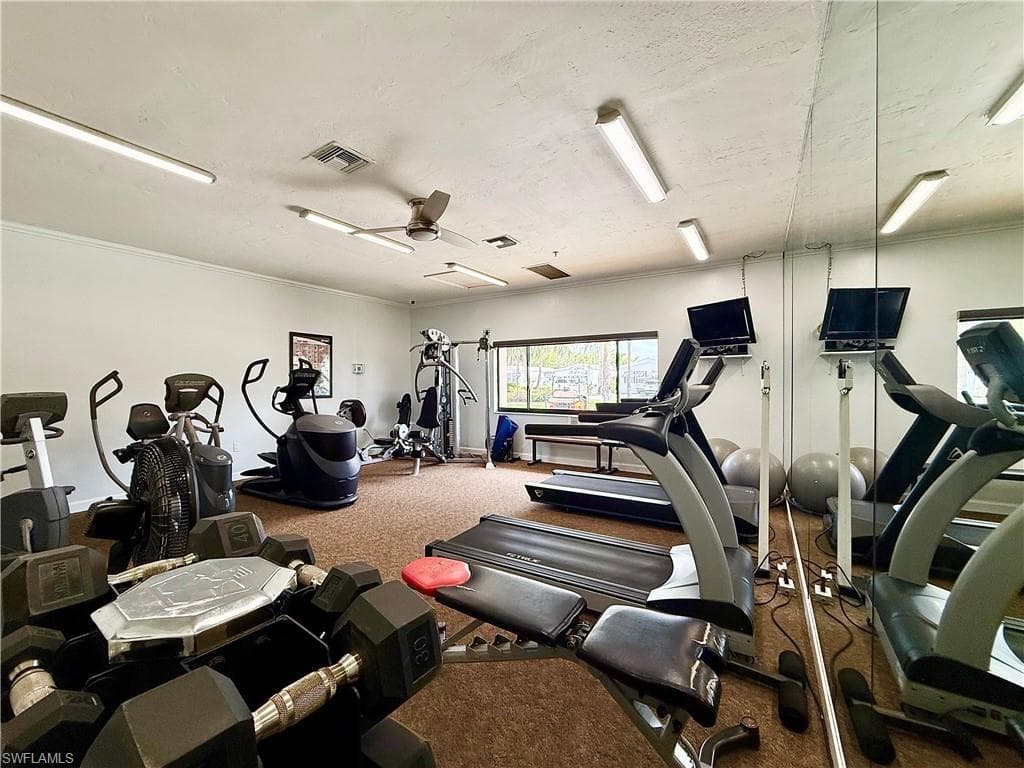 447 Cheetah DR, NAPLES FL 34114-22