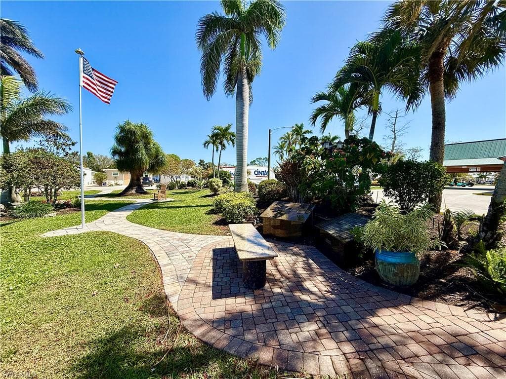 447 Cheetah DR, NAPLES FL 34114-31