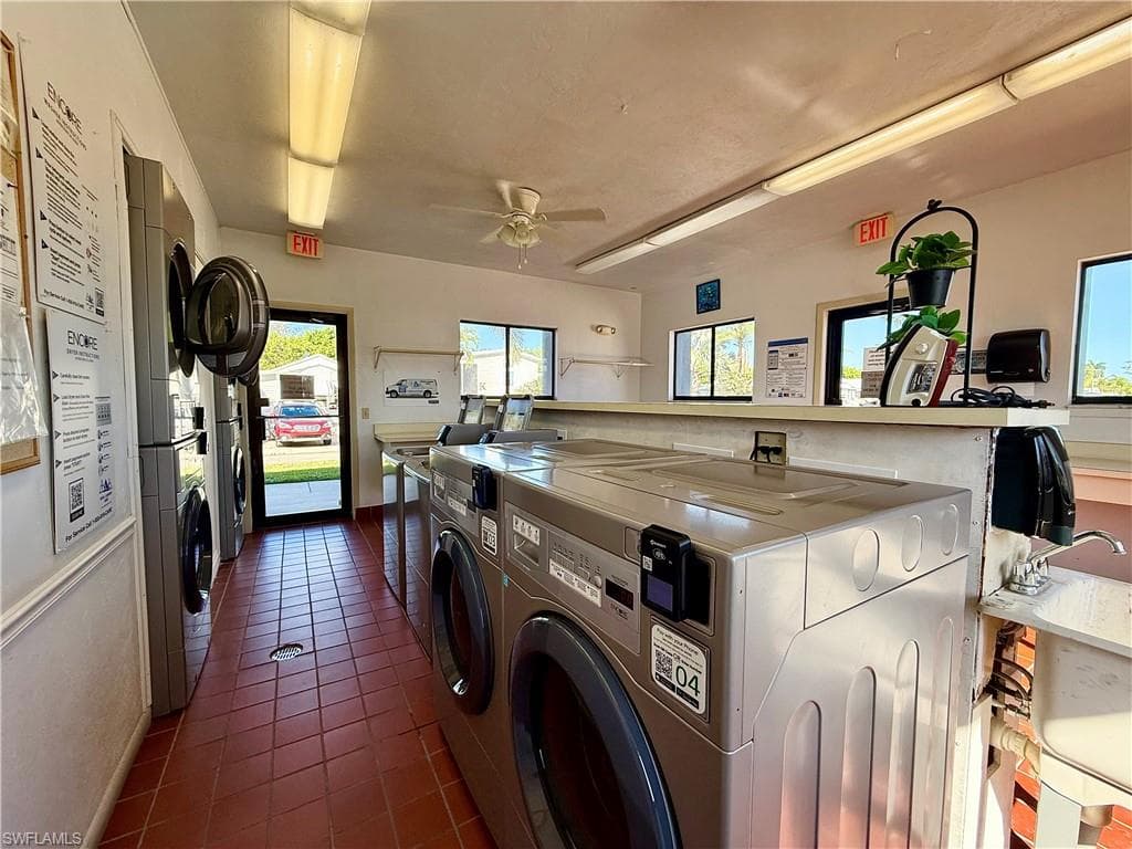 447 Cheetah DR, NAPLES FL 34114-38