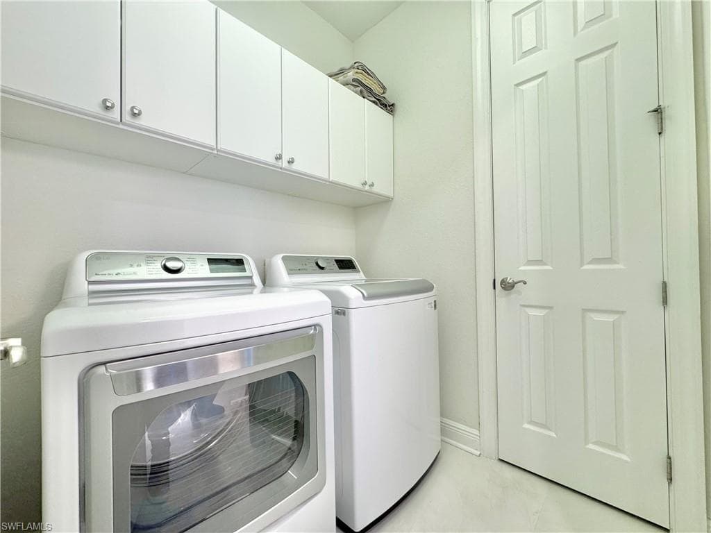 12667 Biscayne CT, NAPLES FL 34105-27