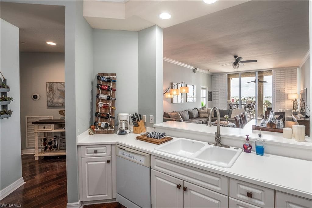 450 Bayfront PL # 4508, NAPLES FL 34102-5