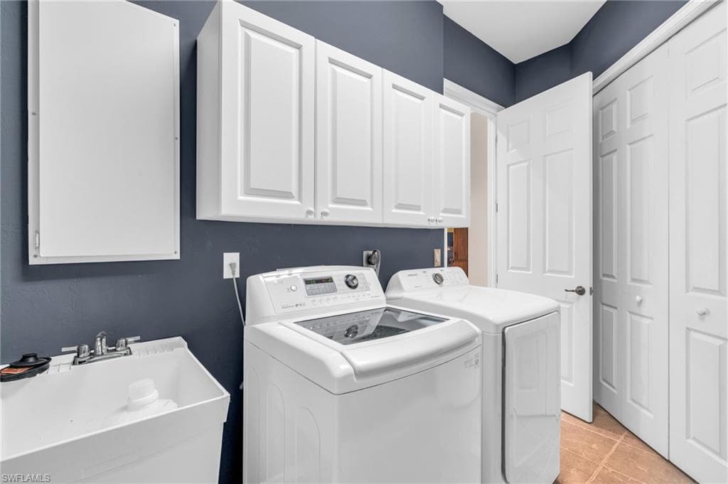 15108 Ports Of Iona DR-24