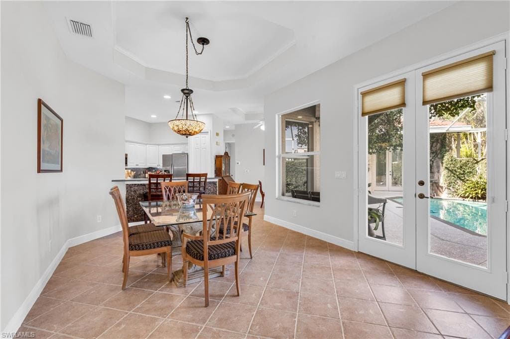 15108 Ports Of Iona DR-11