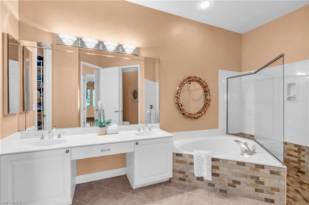 15108 Ports Of Iona DR-19