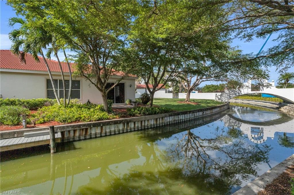 15108 Ports Of Iona DR-4