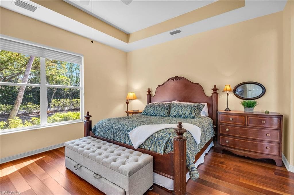 15108 Ports Of Iona DR-16