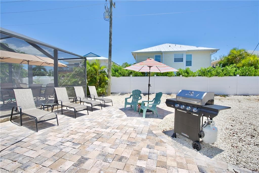 240 Fairweather LN, FORT MYERS BEACH FL 33931-22