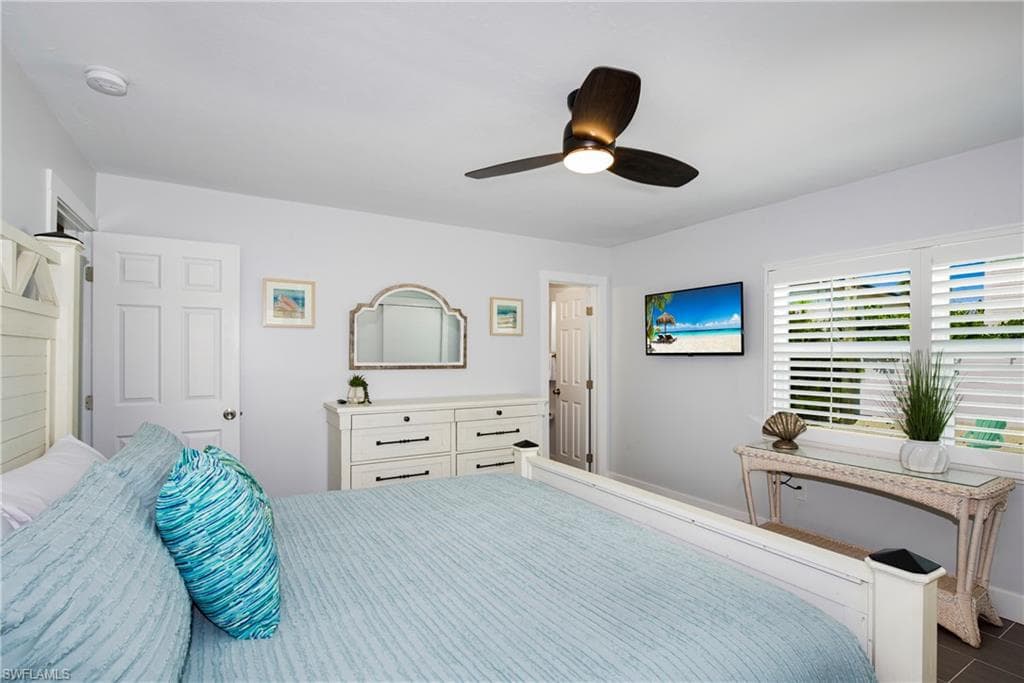 240 Fairweather LN, FORT MYERS BEACH FL 33931-13