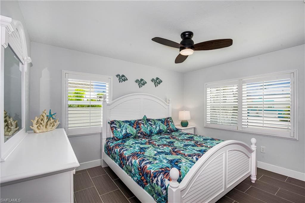 240 Fairweather LN, FORT MYERS BEACH FL 33931-18