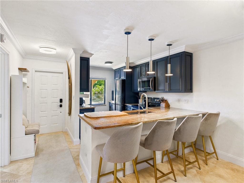 9821 Alabama ST # 2, BONITA SPRINGS FL 34135-6