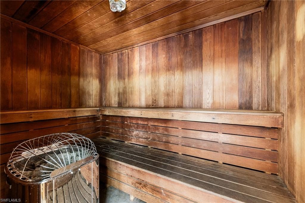 12591 Equestrian CIR # 1207, FORT MYERS FL 33907-43