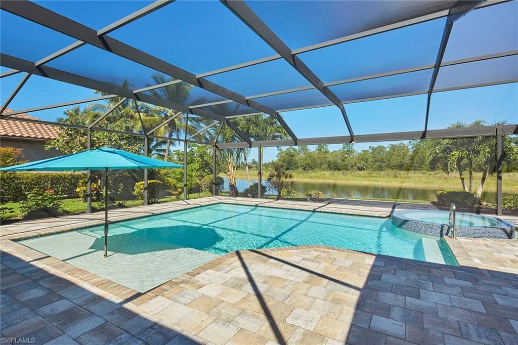 1621 Songbird CT, NAPLES FL 34120-1