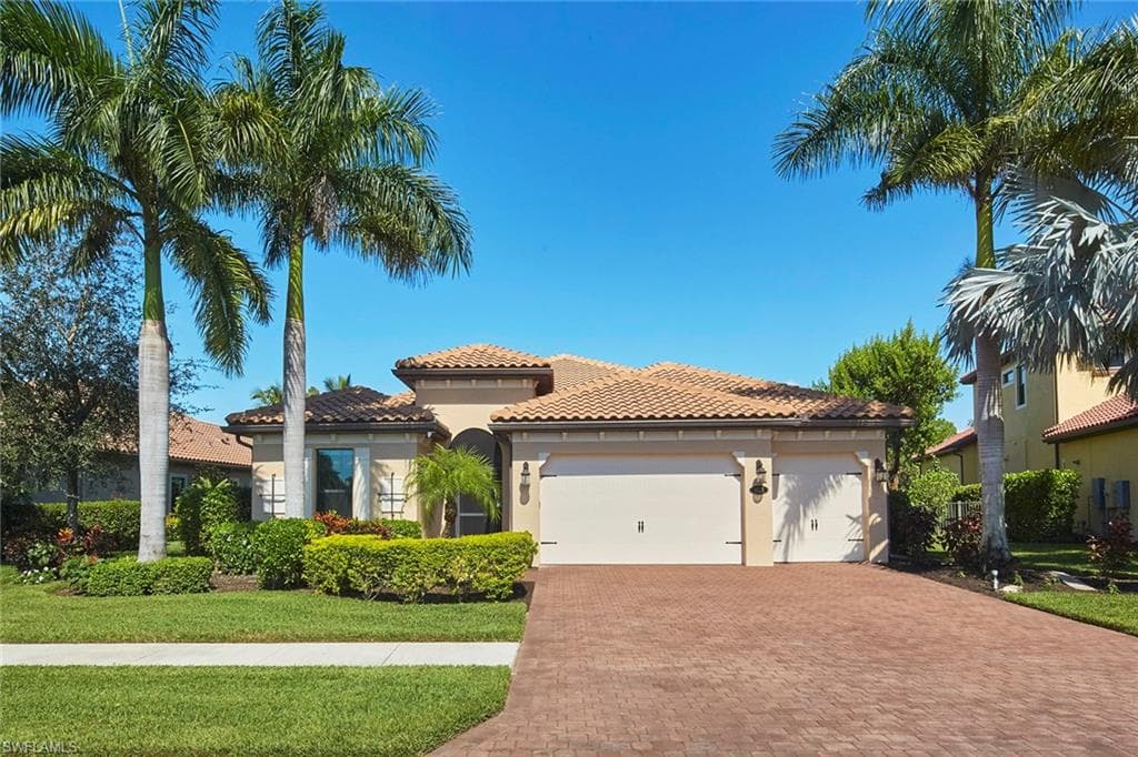1621 Songbird CT, NAPLES FL 34120-19