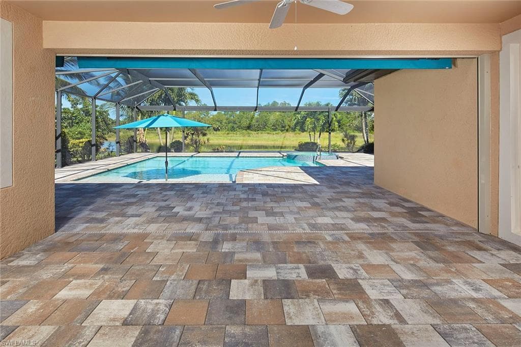 1621 Songbird CT, NAPLES FL 34120-20