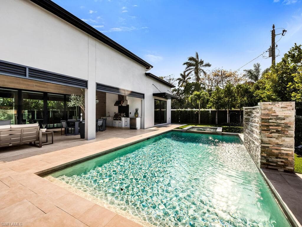 1251 Creech RD, NAPLES FL 34103-41