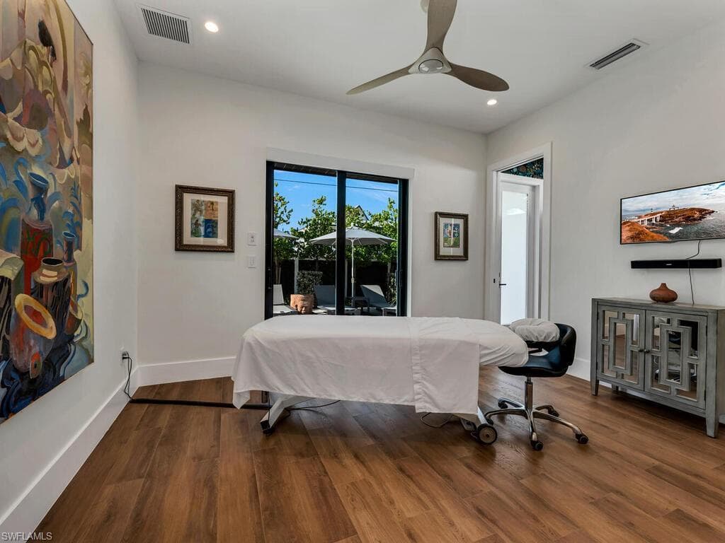 1251 Creech RD, NAPLES FL 34103-21
