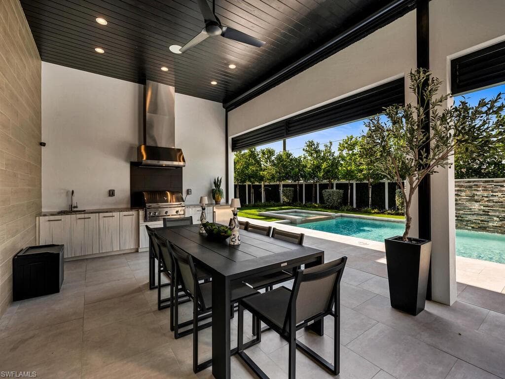 1251 Creech RD, NAPLES FL 34103-33
