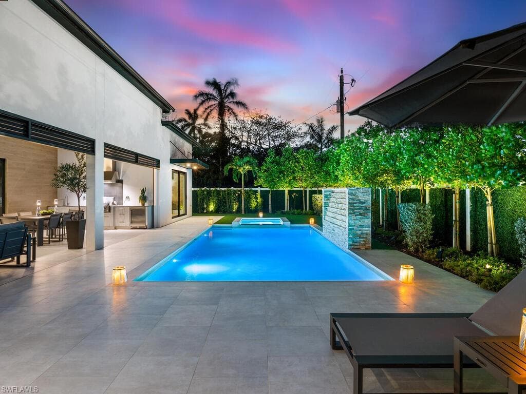 1251 Creech RD, NAPLES FL 34103-37