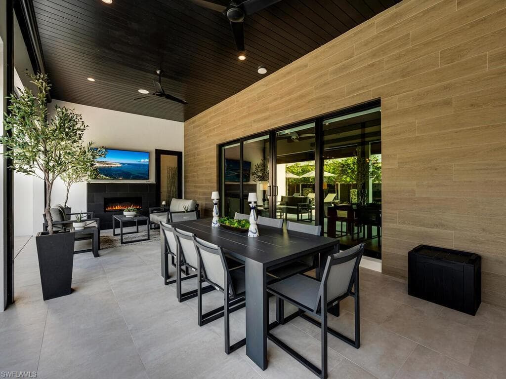 1251 Creech RD, NAPLES FL 34103-32