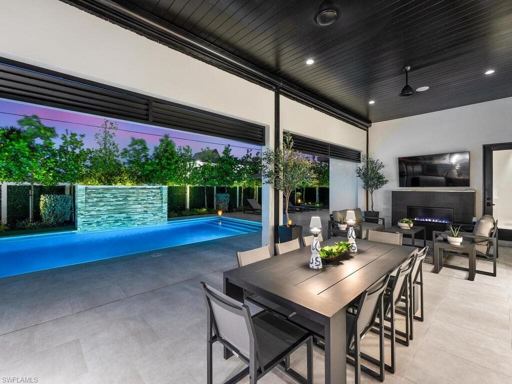1251 Creech RD, NAPLES FL 34103-36