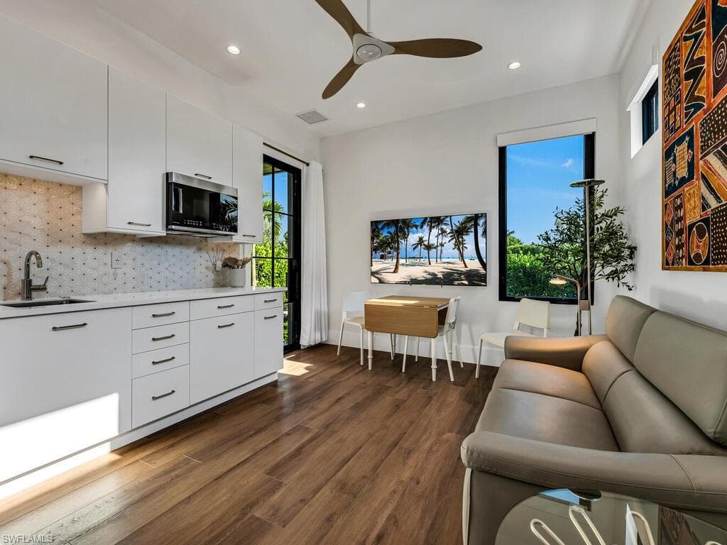 1251 Creech RD, NAPLES FL 34103-28