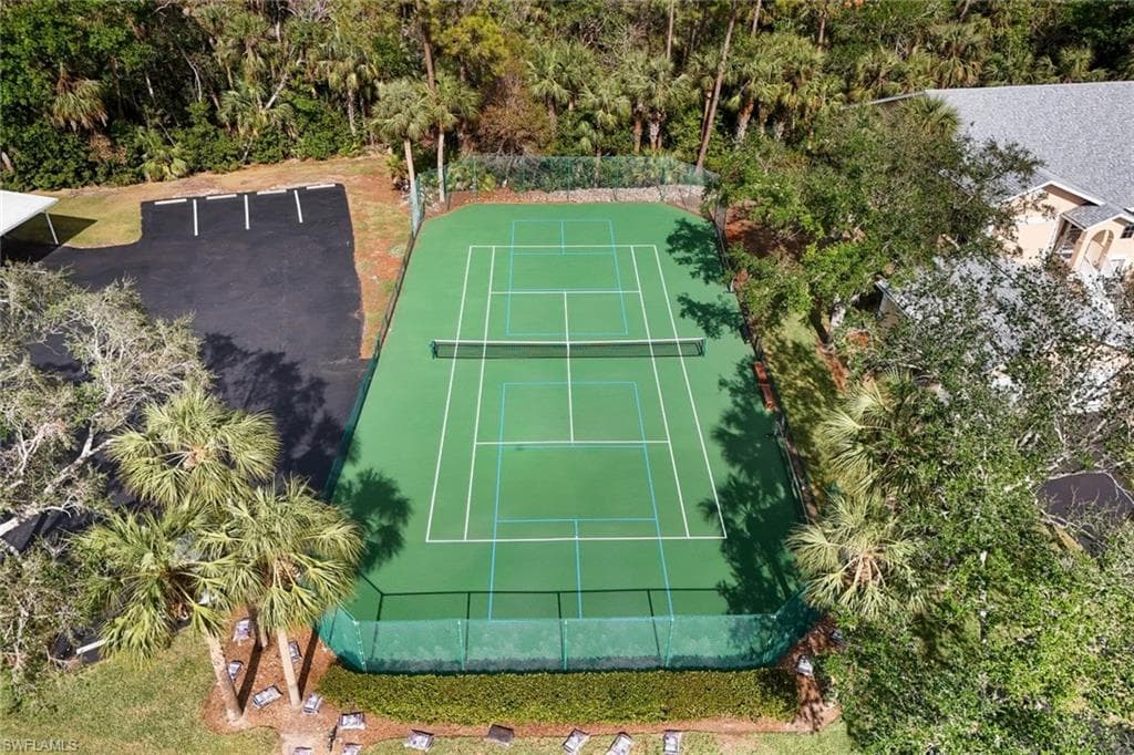 774 Wiggins Lake DR # 203, NAPLES FL 34110-25