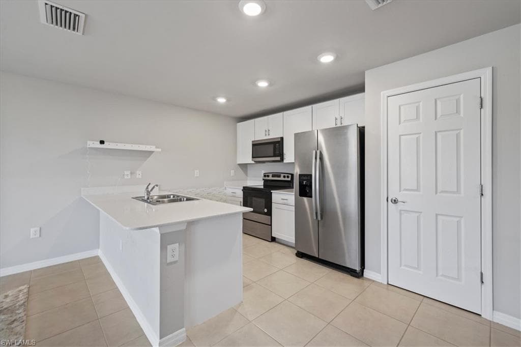 8015 Mangrove CIR, LABELLE FL 33935-10