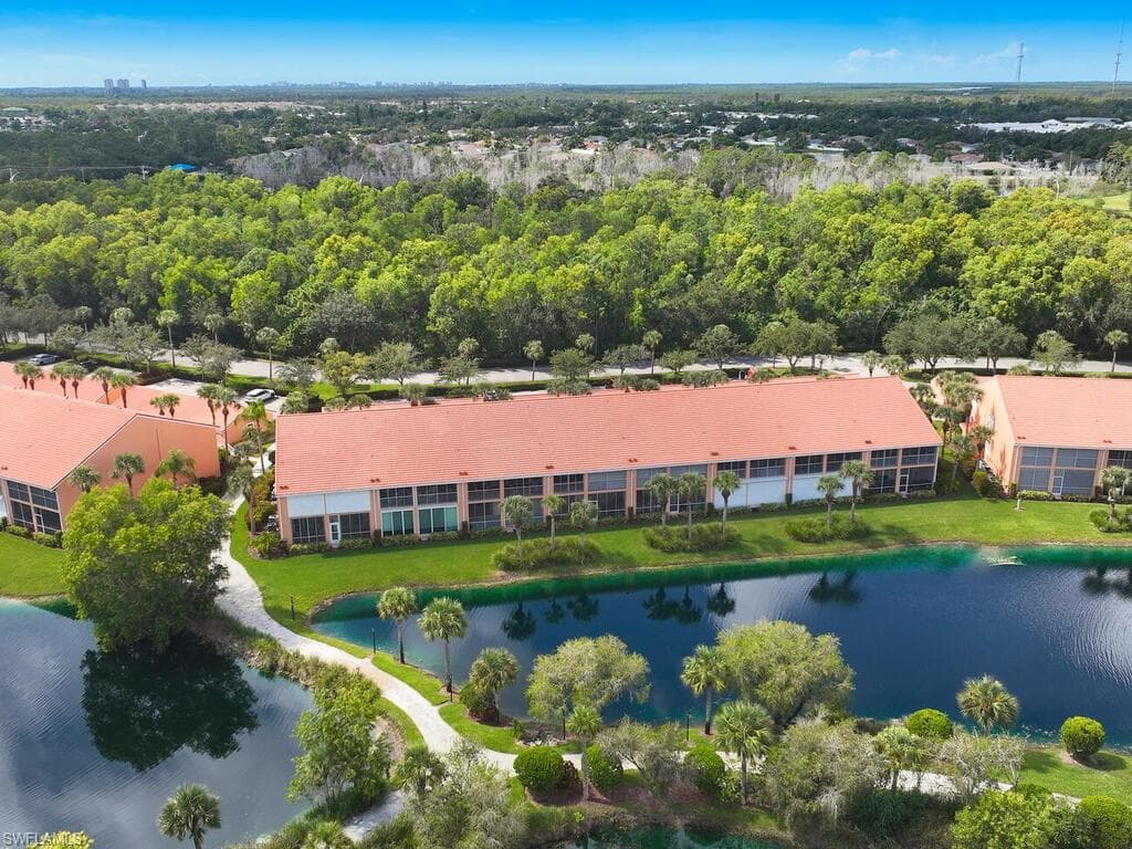 6740 Beach Resort DR # 11, NAPLES FL 34114-20