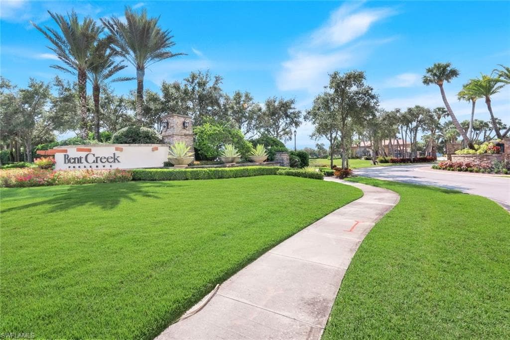 9445 Glenforest DR, NAPLES FL 34120-31