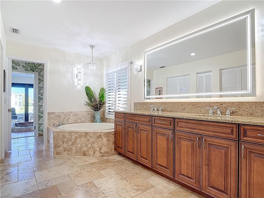 1659 Sandpiper ST, NAPLES FL 34102-27