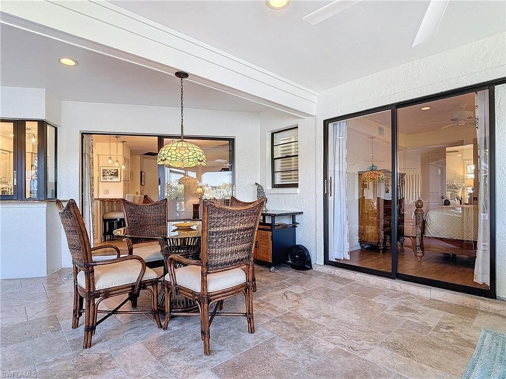 1659 Sandpiper ST, NAPLES FL 34102-36