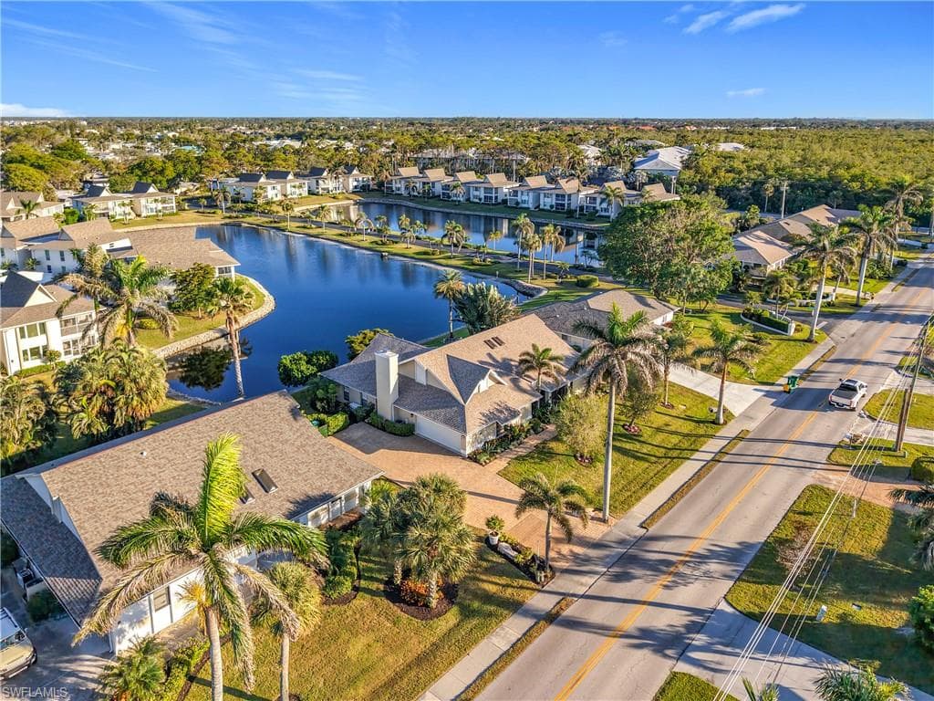 1659 Sandpiper ST, NAPLES FL 34102-47
