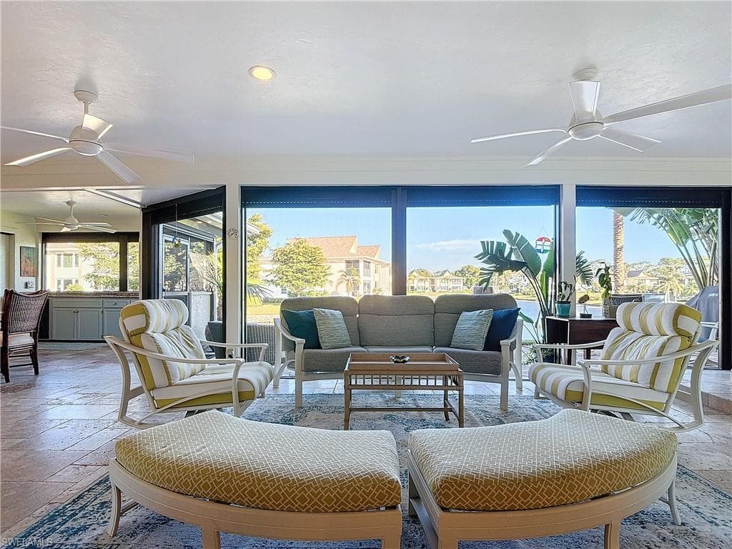 1659 Sandpiper ST, NAPLES FL 34102-38