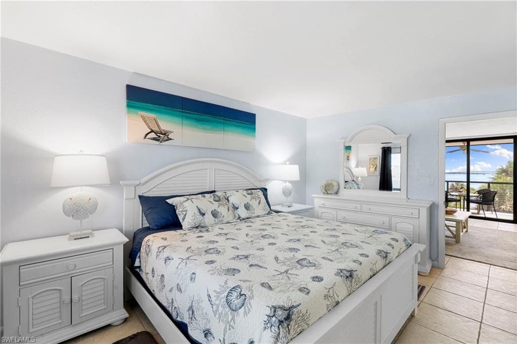 1085 Bald Eagle DR # F401, MARCO ISLAND FL 34145-16