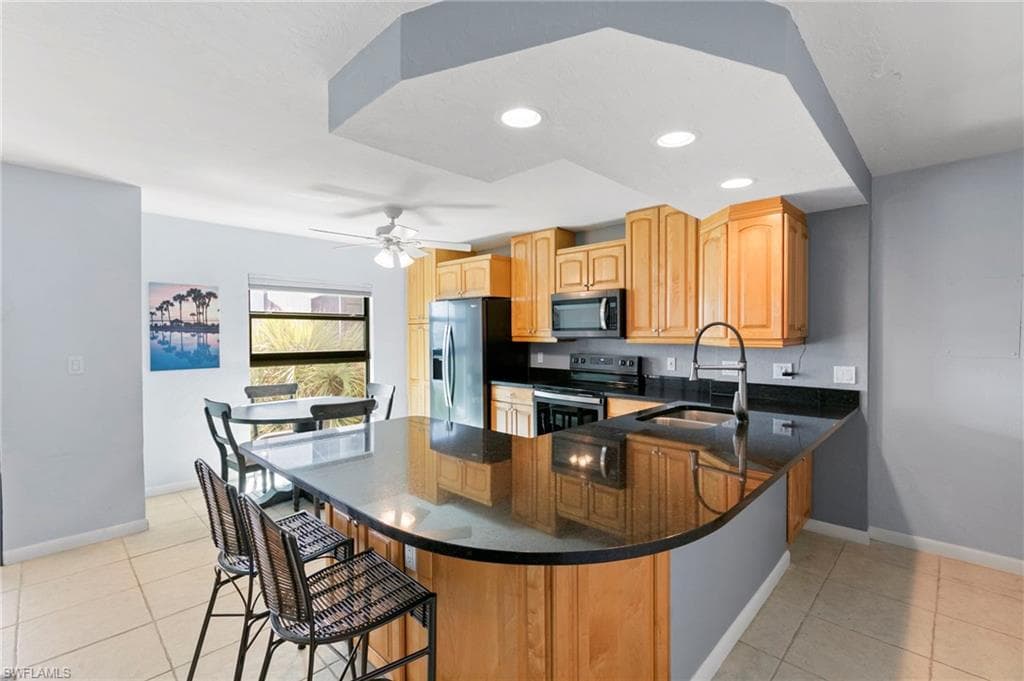 1085 Bald Eagle DR # F401, MARCO ISLAND FL 34145-4