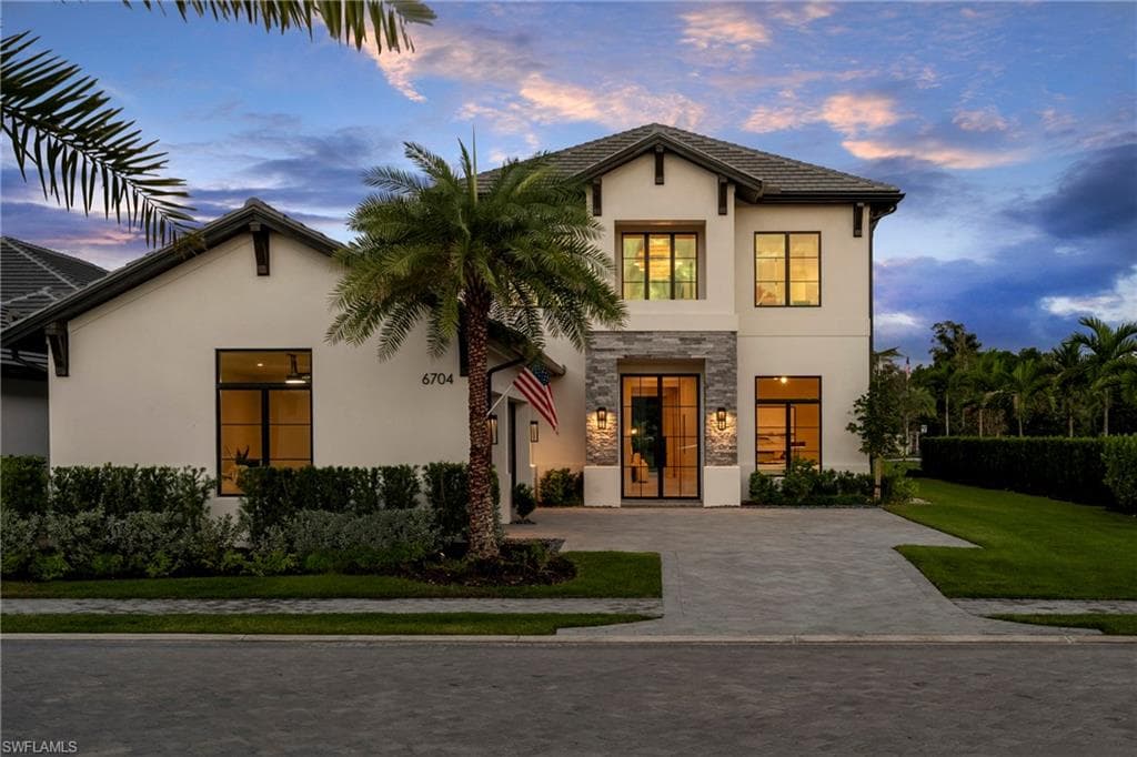 6704 Newport RD, NAPLES FL 34109-1