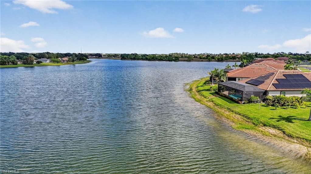 2082 Grove DR, NAPLES FL 34120-49
