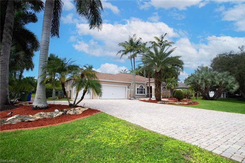 5911 SW 199th AVE, PEMBROKE PINES FL 33332-3