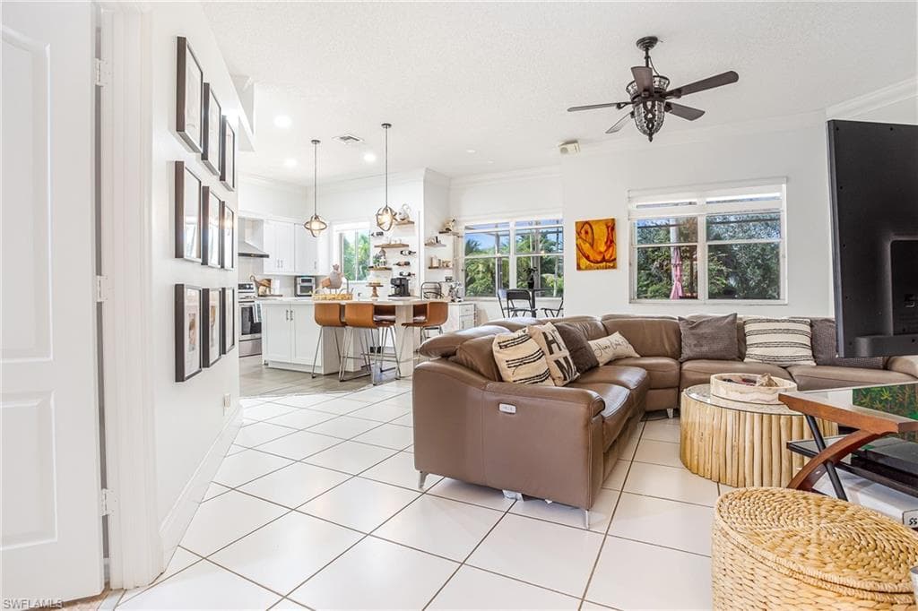 5911 SW 199th AVE, PEMBROKE PINES FL 33332-20