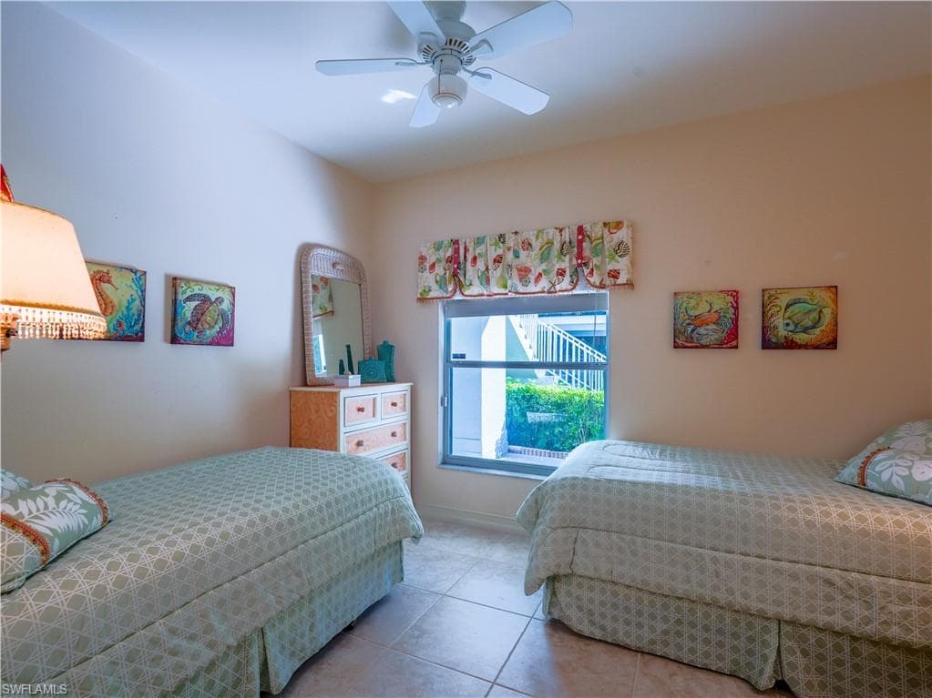 1015 Tarpon Cove DR # 1403, NAPLES FL 34110-35