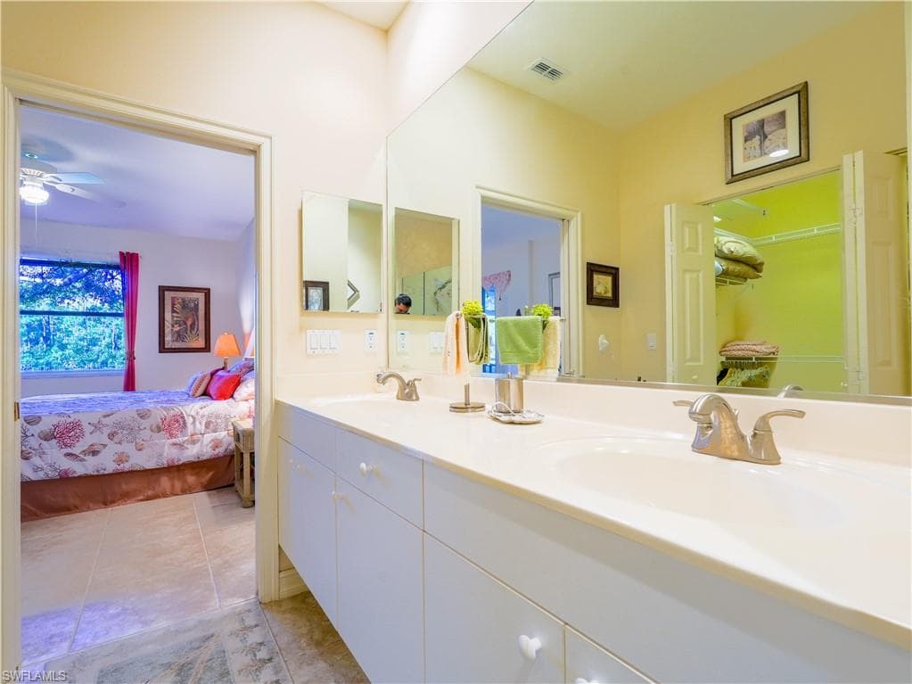 1015 Tarpon Cove DR # 1403, NAPLES FL 34110-29