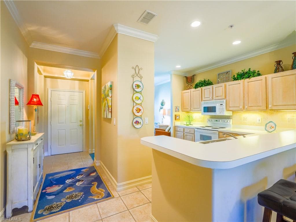 1015 Tarpon Cove DR # 1403, NAPLES FL 34110-34