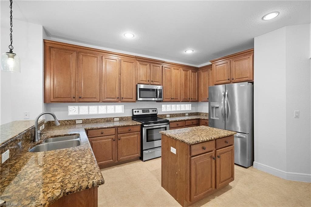 8286 Sumner AVE # 1, FORT MYERS FL 33908-3