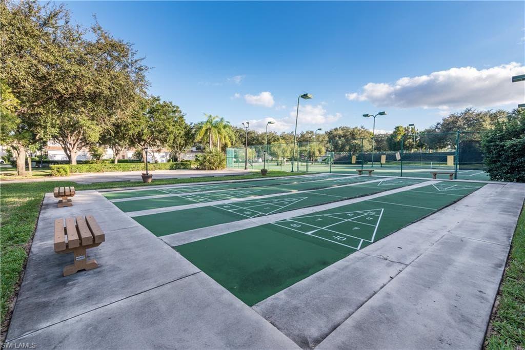 25727 LAKE AMELIA WAY 105-22